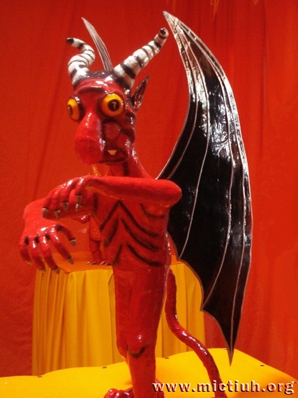 Diablito de cartón